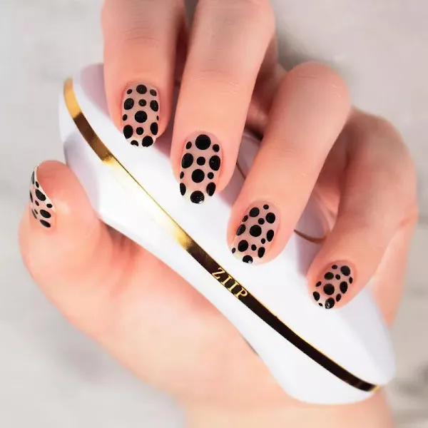 Cute black polka dots nails