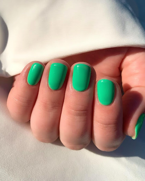 Green Nails