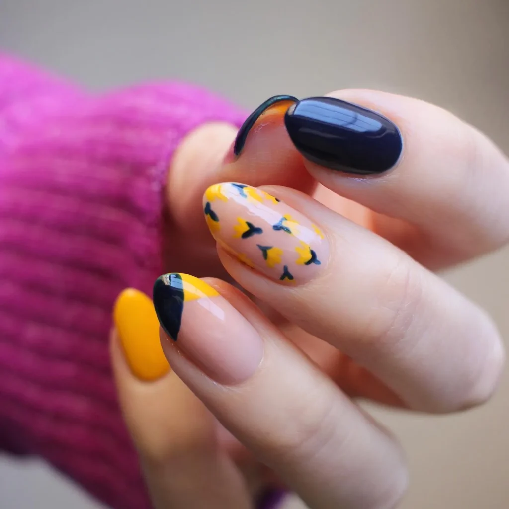 Minimal black and yellow nail art