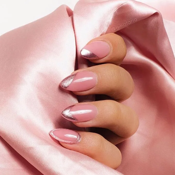 Rose gold metallic nails with dusky pink dress