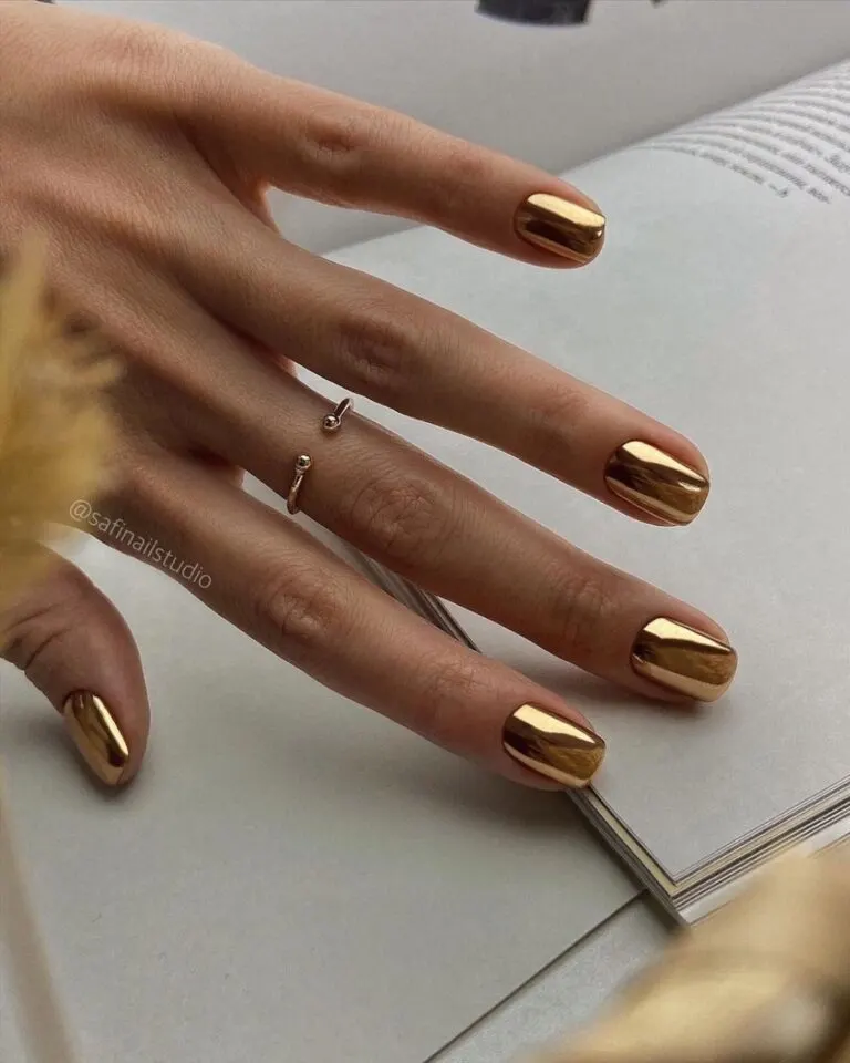 Metallic gold nails