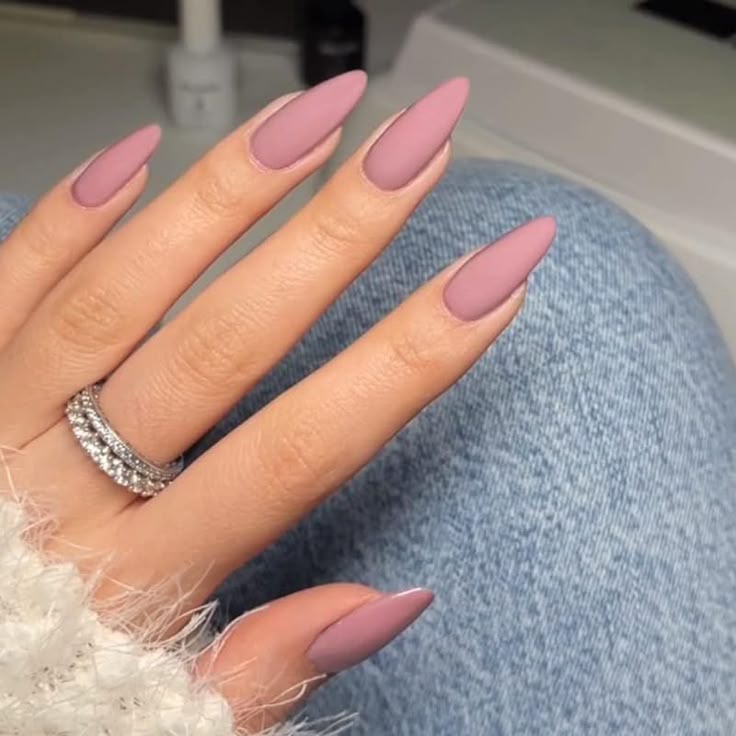 Matte finish mauve nails