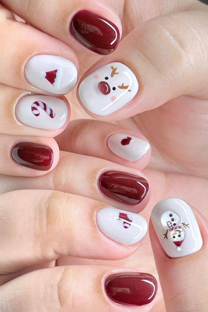 short and minimal christmas nails