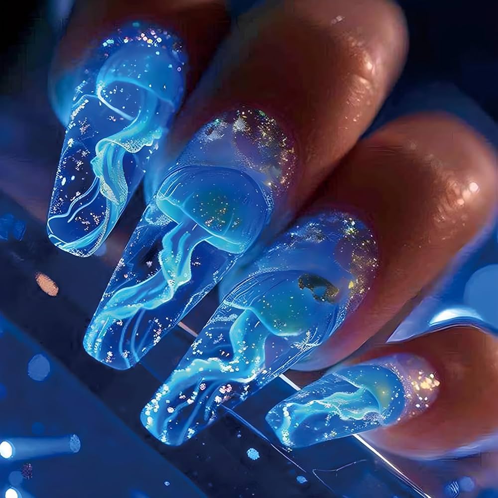 Glowing jelly fish nails