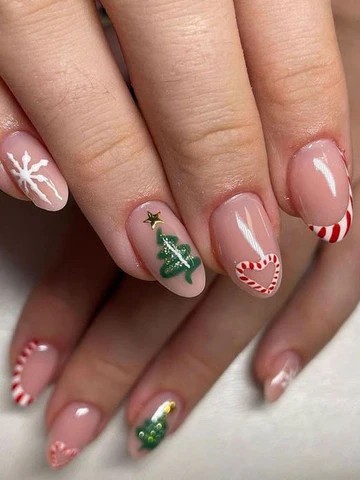 Cute red and green holiday nails