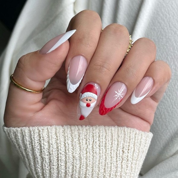 festive Christmas almond nails