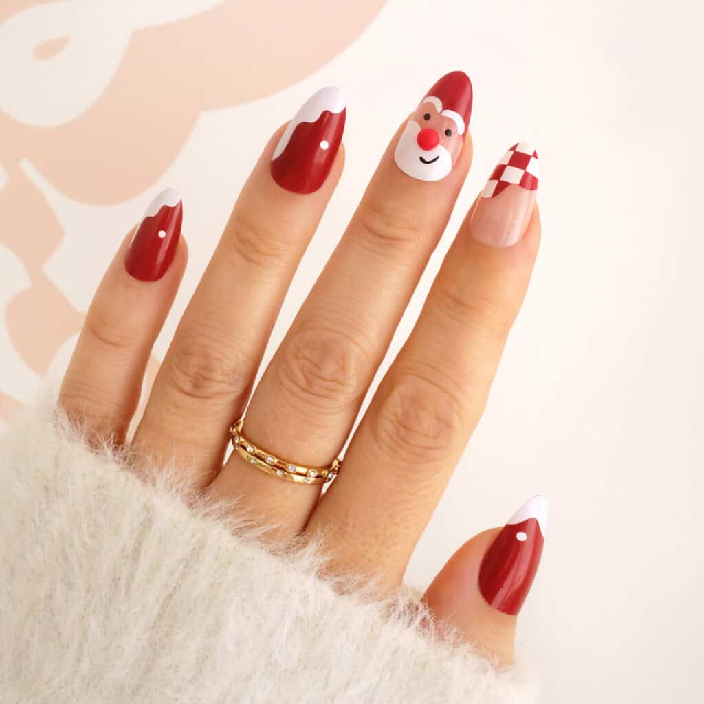 Cute Red and white christmas nails