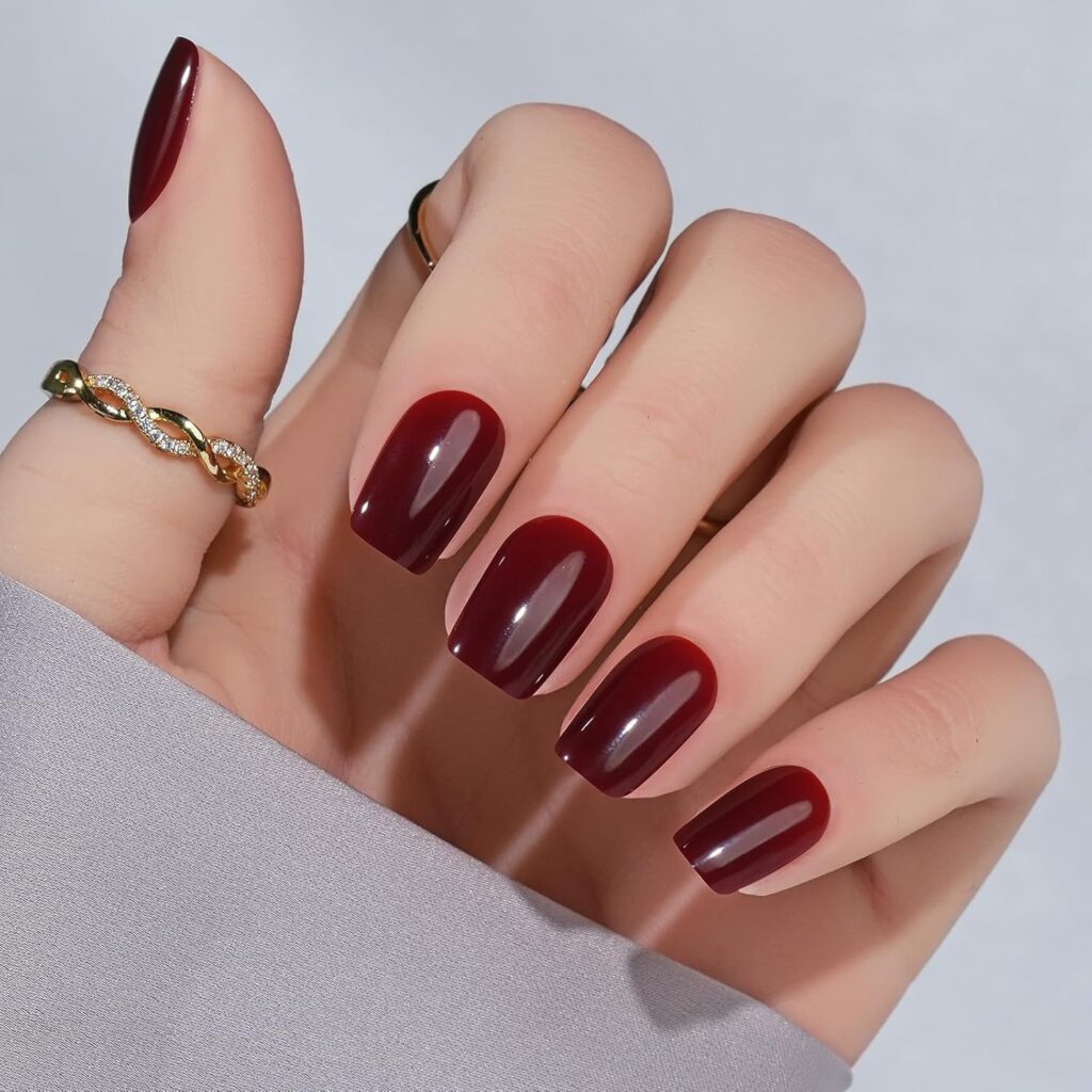 Short wine red nails