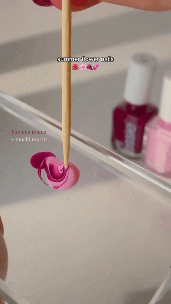 Mixing colors to create marble effect