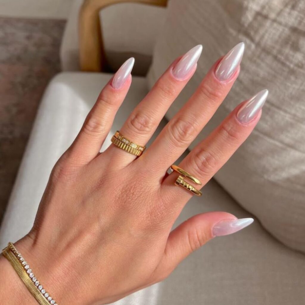 Pearl Milky White Chrome Press on nails