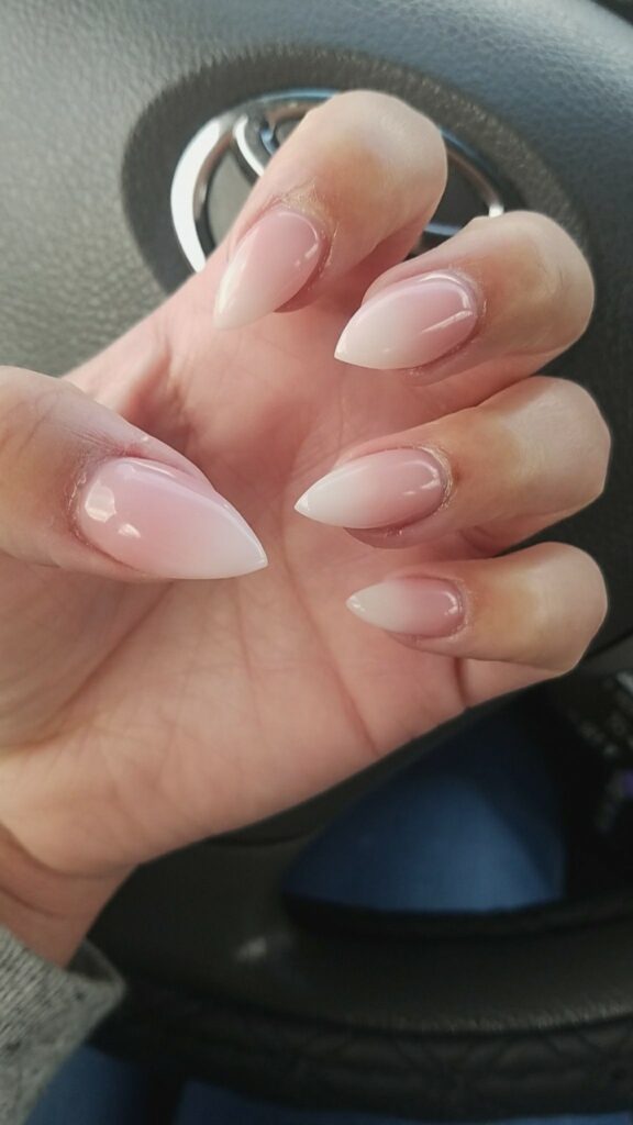 arroehead nail shape